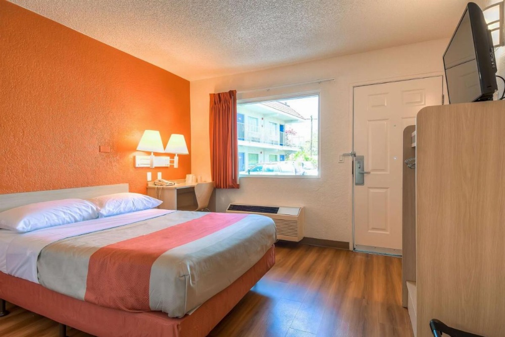 Motel 6 Los Angeles -Norwalk